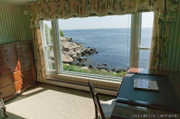 The Quarterdeck Inn By The Sea Rockport Room photo